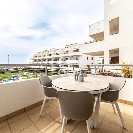 Apartamento La Brisa Del Mar 2br App With Seaview By Oyoostays