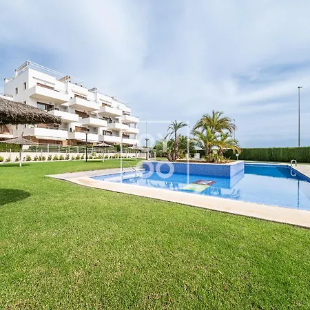 La Brisa Del Mar 2br App With Seaview By Oyoostays
