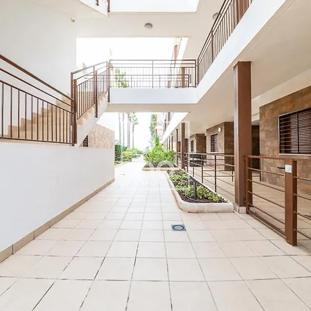 Apartamento La Brisa Del Mar 2br App With Seaview By Oyoostays
